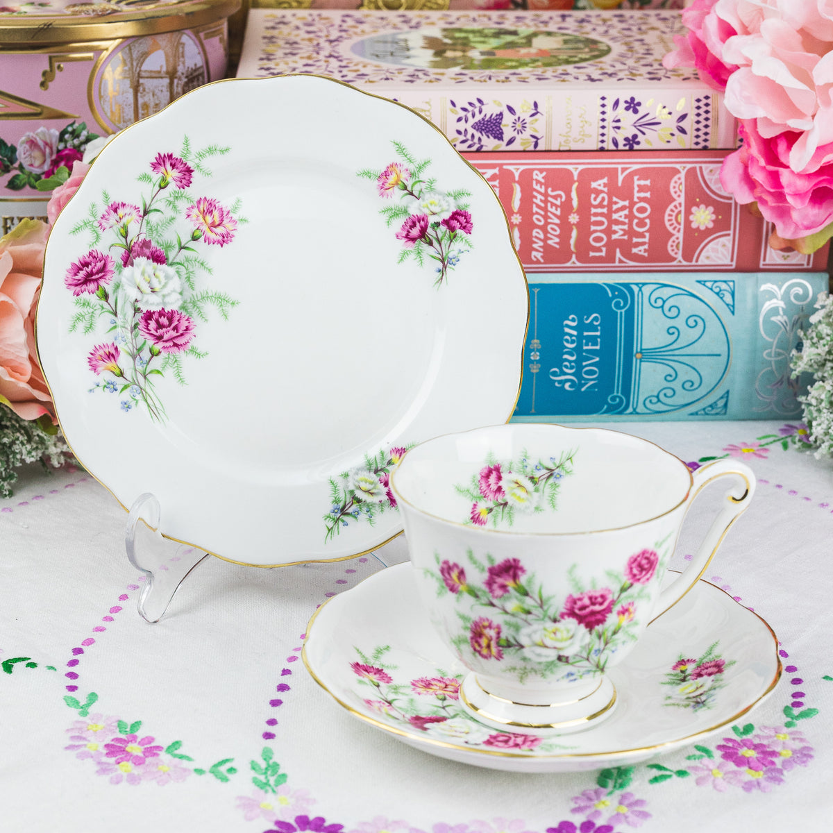 Queen Anne Country Gardens Teacup Set
