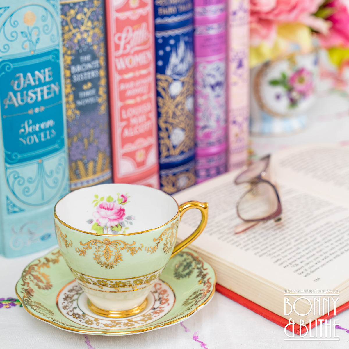 Notecards Teacup and Books